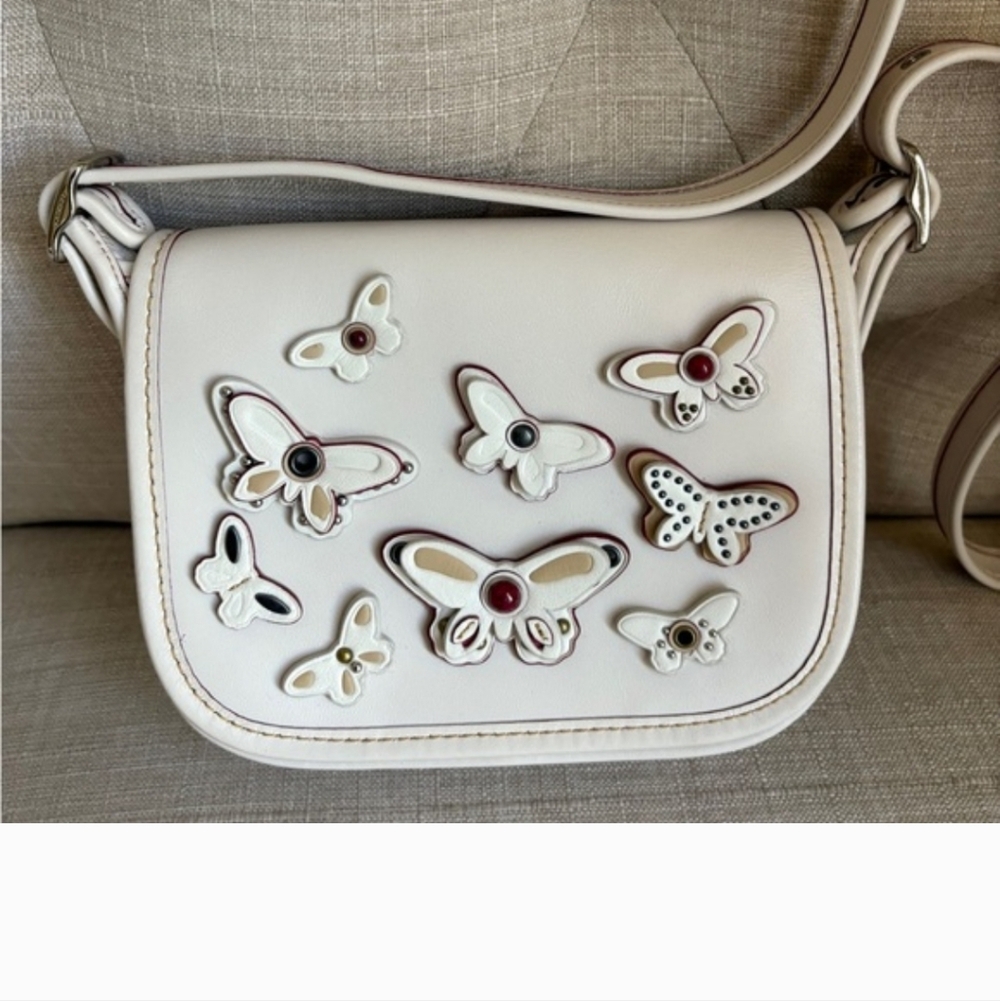 COACH BUTTERFLY CREAM CROSSBODY BAG LOKE NEW